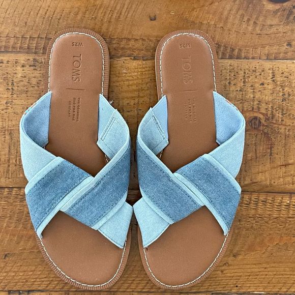 Toms Shoes - TOMS Womens Sandals size 7.5